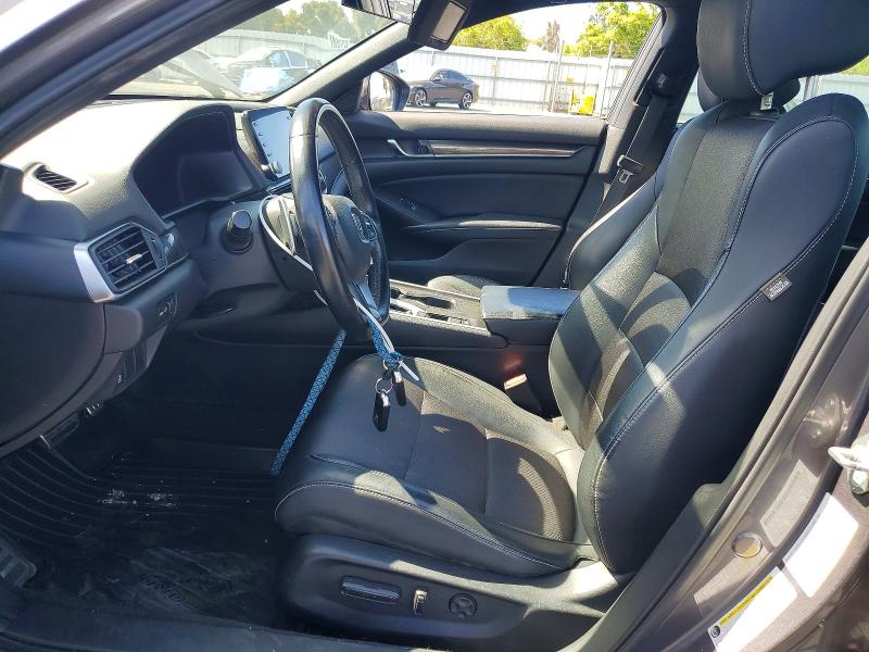 59285036 :رقم المزاد ، 1HGCV1F30JA076675 vin ، 2018 Honda Accord مزاد بيع