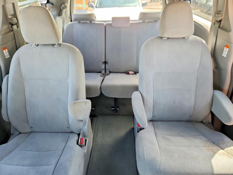 Продажа на аукционе авто 2016 Toyota Sienna, vin: 5TDZK3DC7GS714125, номер лота: 59968656