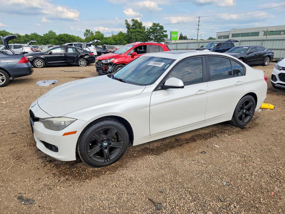 2014 Bmw 328 მანქანა იყიდება აუქციონზე, vin: WBA3B5C55EP652572, აუქციონის ნომერი: 61550566