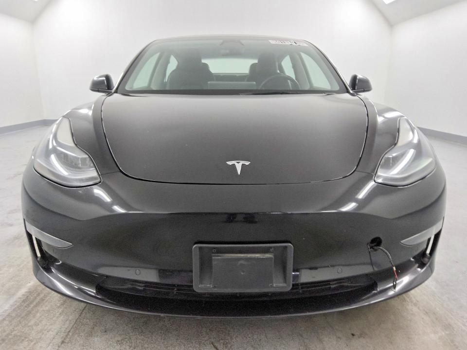 2022 Tesla Model 3 მანქანა იყიდება აუქციონზე, vin: 5YJ3E1EA5NF371203, აუქციონის ნომერი: 60132876