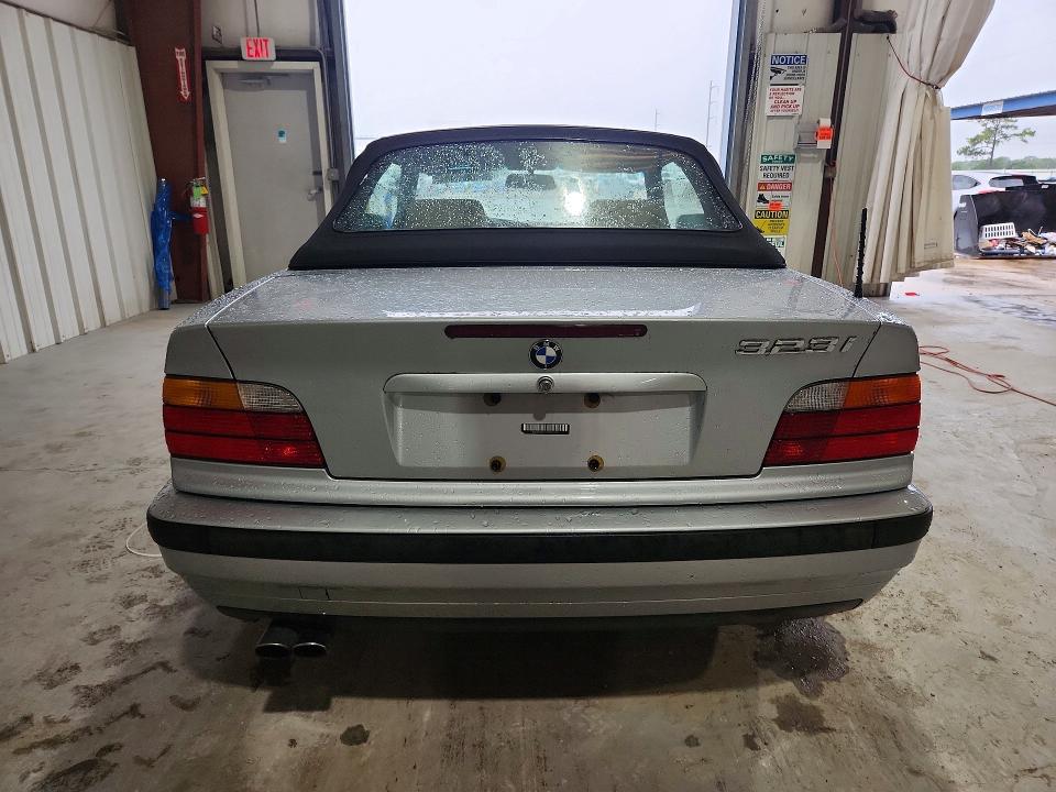 1998 Bmw 323 მანქანა იყიდება აუქციონზე, vin: WBABJ8322WEM21728, აუქციონის ნომერი: 60861896