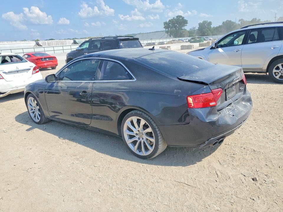 Продажа на аукционе авто 2013 Audi A5, vin: WAUVFAFR8DA079365, номер лота: 61220936