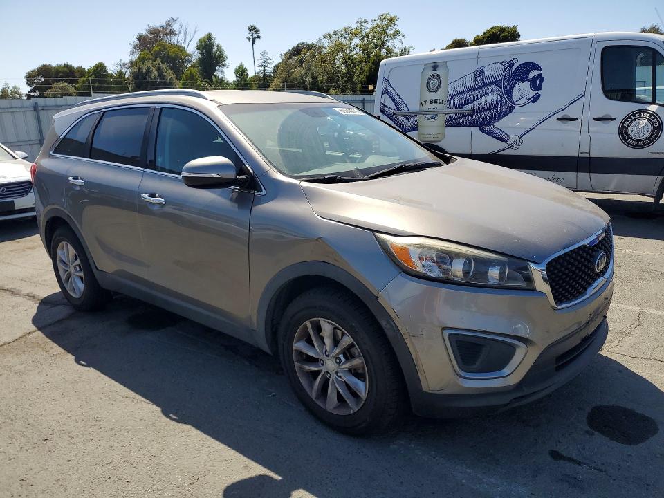 2017 Kia Sorento მანქანა იყიდება აუქციონზე, vin: 5XYPG4A58HG196089, აუქციონის ნომერი: 59644396