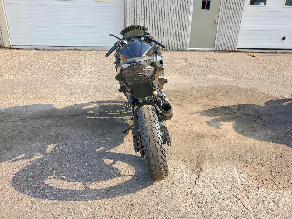Продажа на аукционе авто 2021 Kawasaki Ex400, vin: JKAEXKG18MDAE0720, номер лота: 61984126