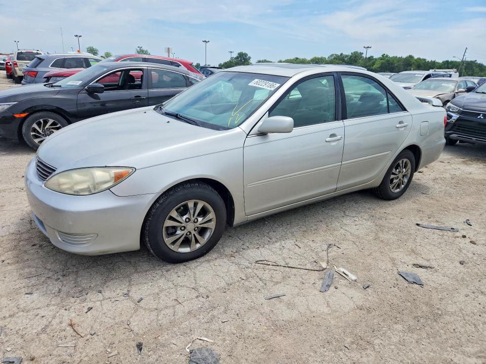 2005 Toyota Camry მანქანა იყიდება აუქციონზე, vin: 4T1BF32K35U614334, აუქციონის ნომერი: 60229186