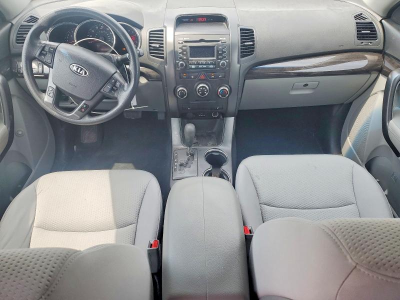 63169416 :رقم المزاد ، 5XYKTCA16BG103753 vin ، 2011 Kia Sorento مزاد بيع