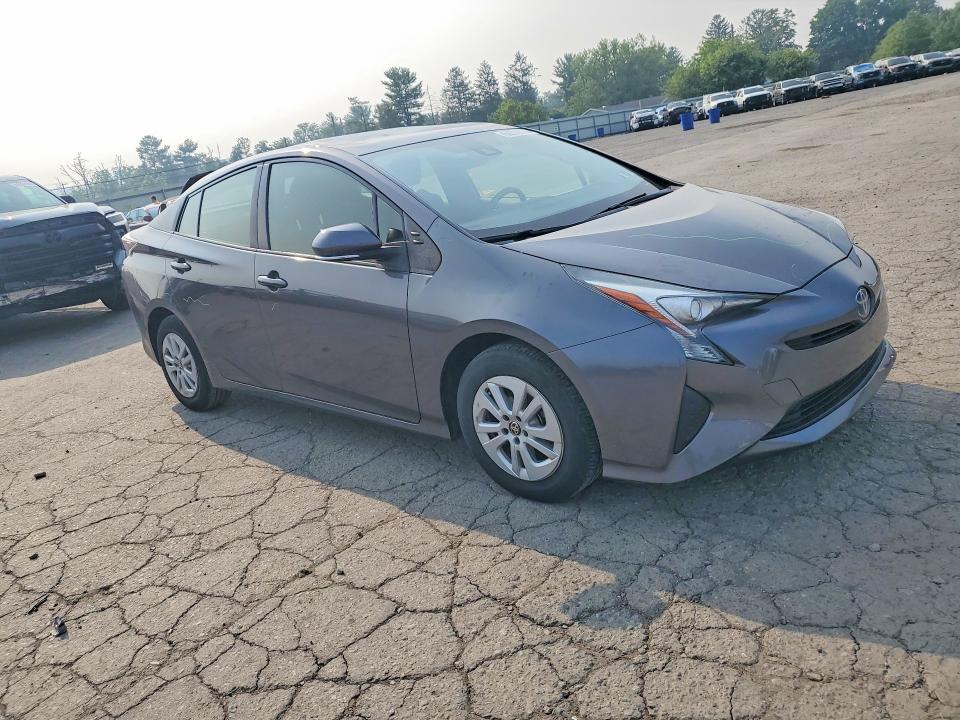 60928866 :رقم المزاد ، JTDKBRFU7J3592532 vin ، 2018 Toyota Prius مزاد بيع