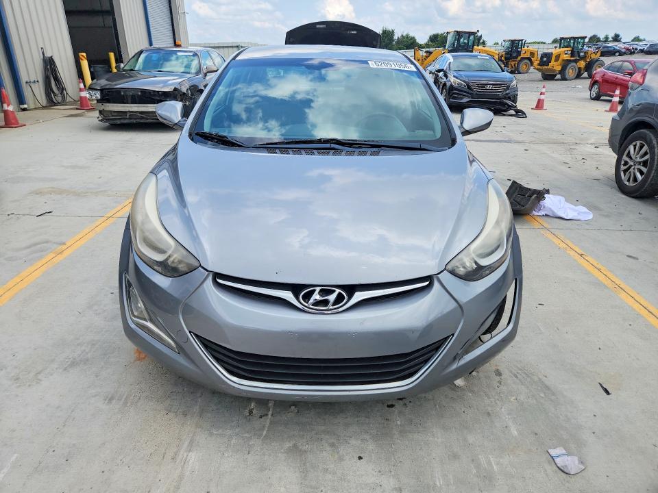 62091056 :رقم المزاد ، KMHDH4AE2FU249781 vin ، 2015 Hyundai Elantra مزاد بيع