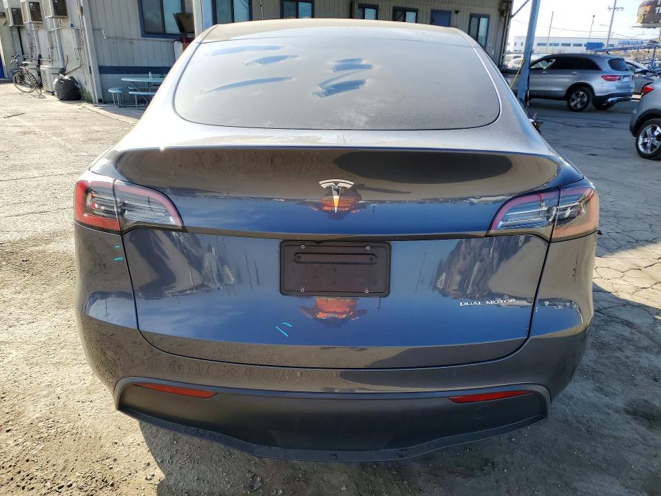 Продажа на аукционе авто 2023 Tesla Model Y, vin: 7SAYGDEE3PF909584, номер лота: 61197826