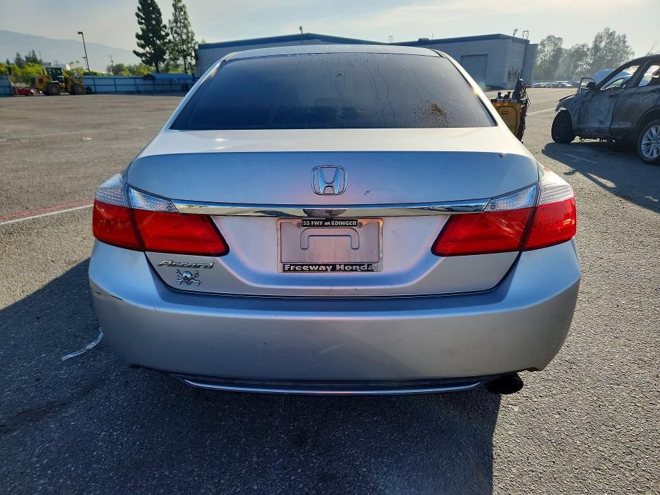 Продажа на аукционе авто 2015 Honda Accord, vin: 1HGCR2F79FA100363, номер лота: 62652056