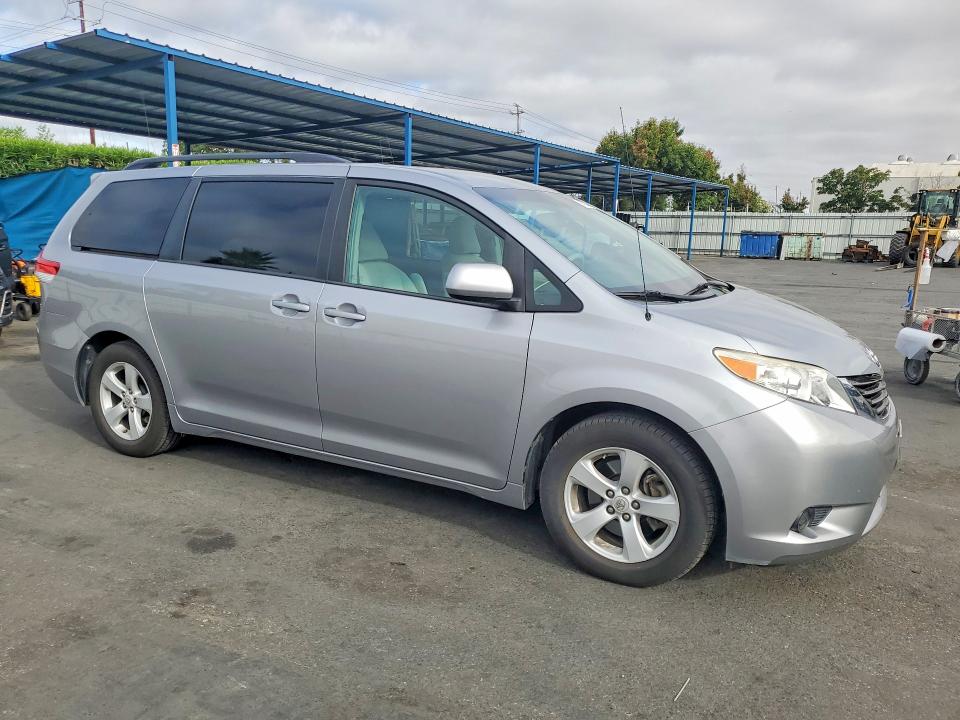Продаж на аукціоні авто 2013 Toyota Sienna, vin: 5TDKK3DC2DS284159, номер лоту: 59701326