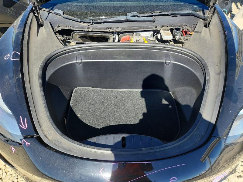 63381206 :رقم المزاد ، 5YJ3E1EA1JF173163 vin ، 2018 Tesla Model 3 مزاد بيع