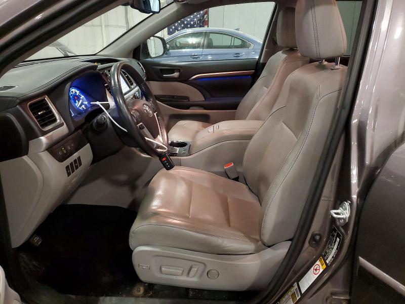 61574506 :رقم المزاد ، 5TDDKRFH4FS205873 vin ، 2015 Toyota Highlander مزاد بيع