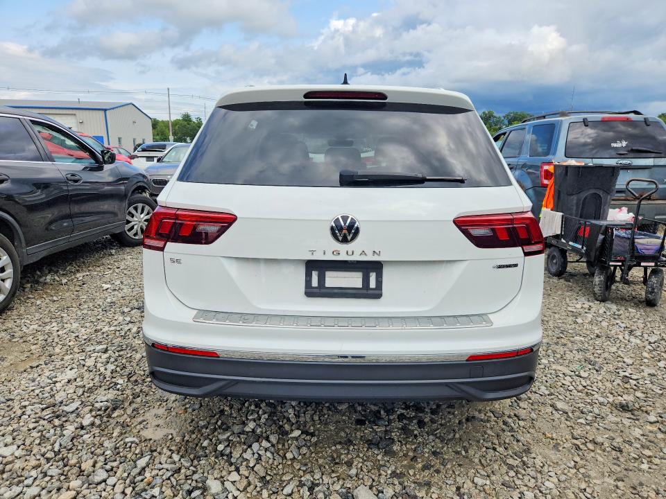 Продажа на аукционе авто 2022 Volkswagen Tiguan, vin: 3VV2B7AX2NM112859, номер лота: 62594096