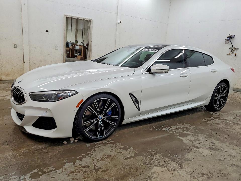 Продажа на аукционе авто 2022 Bmw M850xi, vin: WBAGV8C00NCG97413, номер лота: 62559676