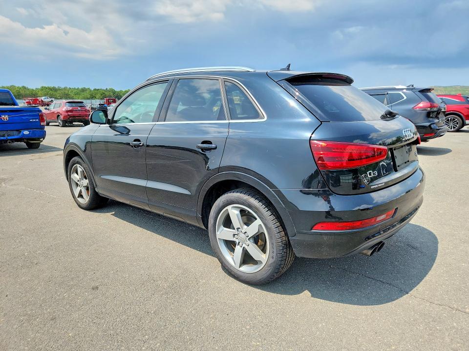 2015 Audi Q3 მანქანა იყიდება აუქციონზე, vin: WA1GFCFS1FR013300, აუქციონის ნომერი: 62810926