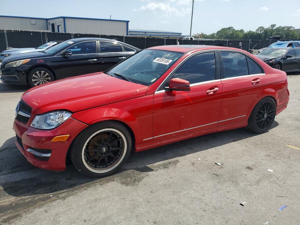 Продажа на аукционе авто 2013 Mercedes-benz C, vin: WDDGF4HB5DR288776, номер лота: 60359106