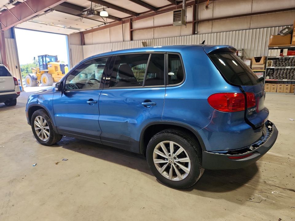 62017786 :رقم المزاد ، WVGBV7AX9JK001762 vin ، 2018 Volkswagen Tiguan Limited مزاد بيع