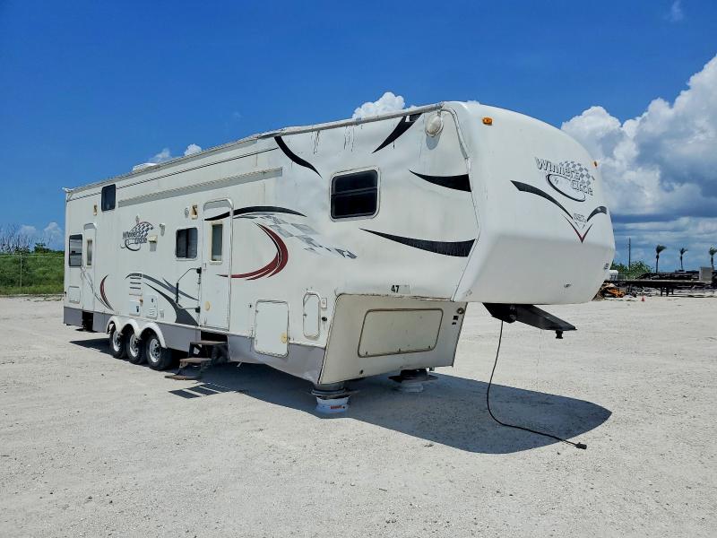 Продажа на аукционе авто 2008 Winn Trvl Trlr, vin: 47CFF5U338P620675, номер лота: 62628926