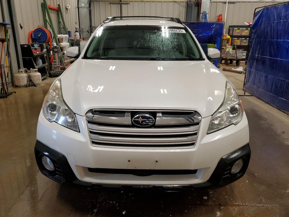 85986235 :رقم المزاد ، 4S4BRCCC5E3211637 vin ، 2014 Subaru Outback مزاد بيع