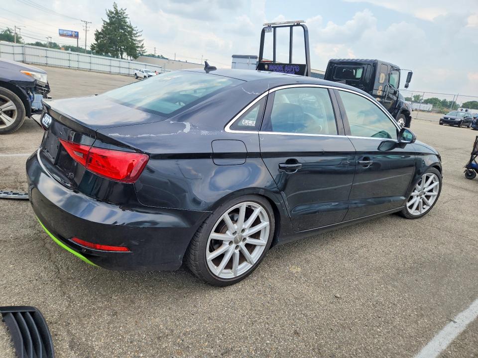 Продаж на аукціоні авто 2015 Audi A3, vin: WAUACGFF7F1012419, номер лоту: 60781536