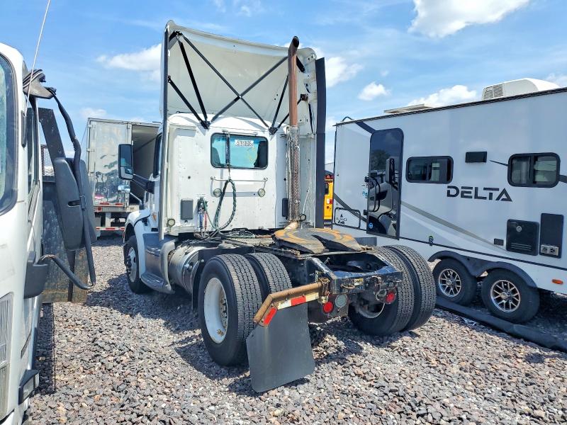 Продаж на аукціоні авто 2018 Peterbilt 579, vin: 1XPBA48X1JD477771, номер лоту: 57910606