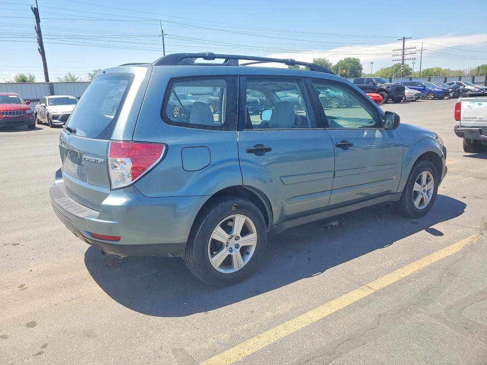60082826 :رقم المزاد ، JF2SHBBC4BH777727 vin ، 2011 Subaru Forester مزاد بيع