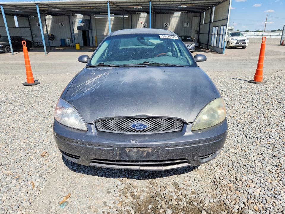 60475176 :رقم المزاد ، 1FAHP56S24G166799 vin ، 2004 Ford Taurus مزاد بيع