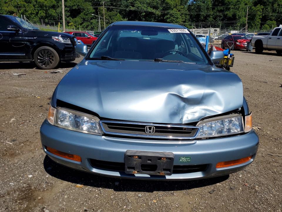 63071866 :رقم المزاد ، 1HGCD713XTA025703 vin ، 1996 Honda Accord مزاد بيع