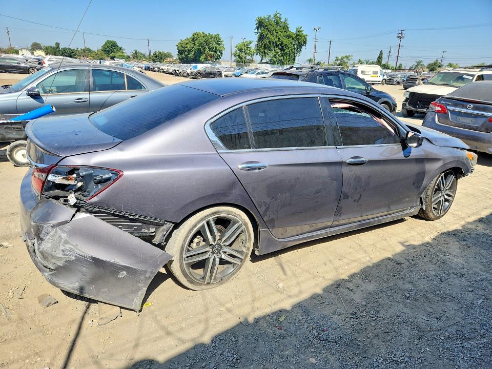 Aukcja sprzedaży 2017 Honda Accord, vin: 1HGCR2F54HA255243, numer aukcji: 63541976