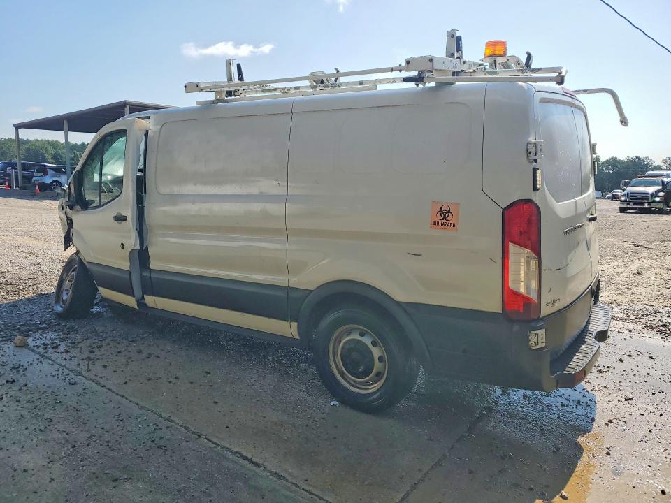 58810746 :رقم المزاد ، 1FTNE1ZM6FKA44696 vin ، 2015 Ford Transit مزاد بيع