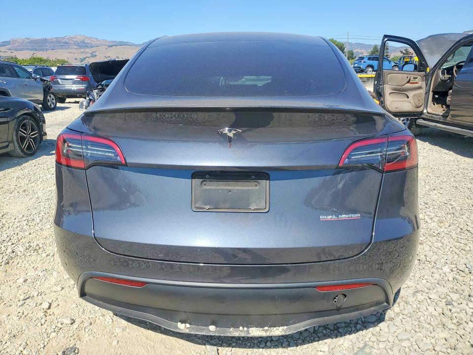 60223646 :رقم المزاد ، 7SAYGDEF9PF737943 vin ، 2023 Tesla Model Y مزاد بيع