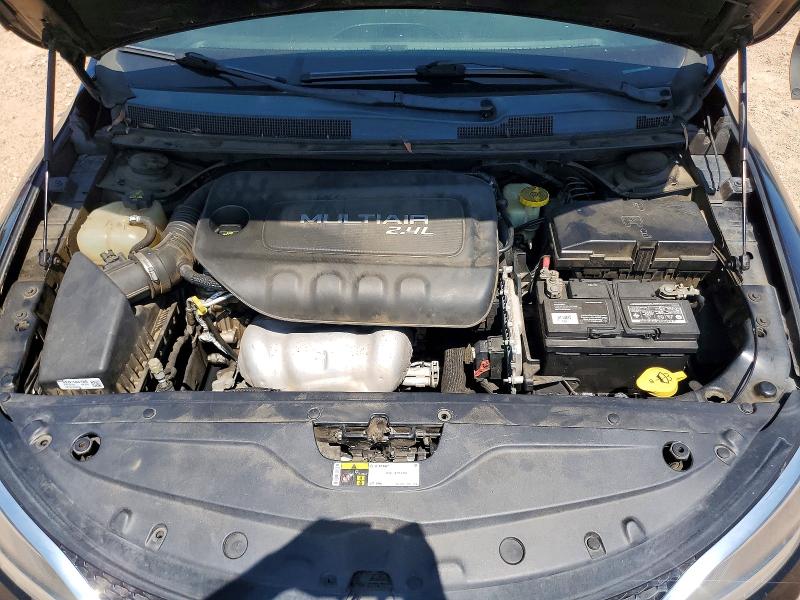 2015 Chrysler 200 მანქანა იყიდება აუქციონზე, vin: 1C3CCCAB4FN748109, აუქციონის ნომერი: 63199856