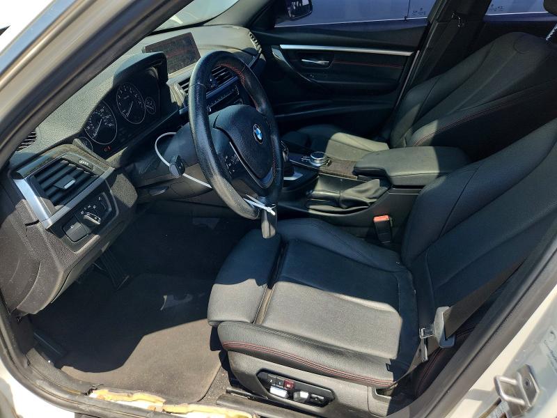62383206 :رقم المزاد ، WBA8B9G51JNU96012 vin ، 2018 Bmw 330 مزاد بيع
