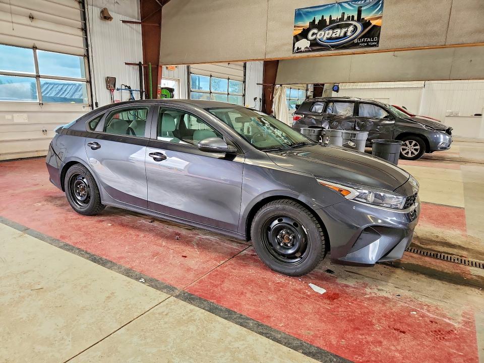 61849096 :رقم المزاد ، 3KPF24AD7NE494885 vin ، 2022 Kia Forte مزاد بيع