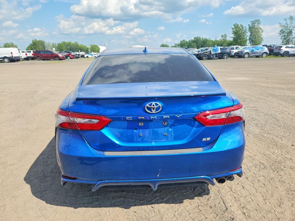 2018 Toyota Camry მანქანა იყიდება აუქციონზე, vin: 4T1B11HKXJU123490, აუქციონის ნომერი: 60478156
