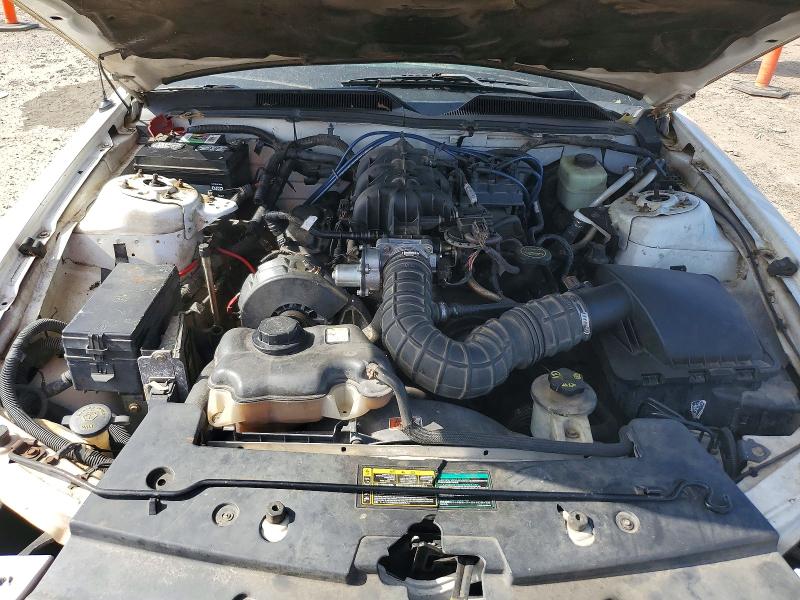 2005 Ford Mustang მანქანა იყიდება აუქციონზე, vin: 1ZVFT80N855139165, აუქციონის ნომერი: 61340286