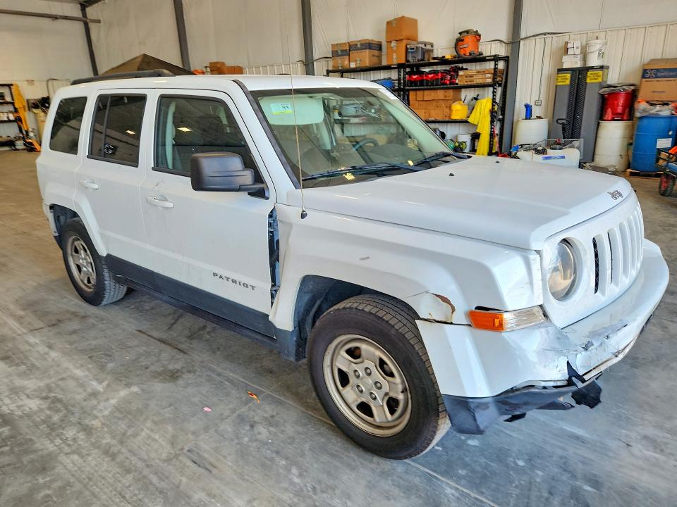 61129506 :رقم المزاد ، 1C4NJPBA2GD743506 vin ، 2016 Jeep Patriot مزاد بيع