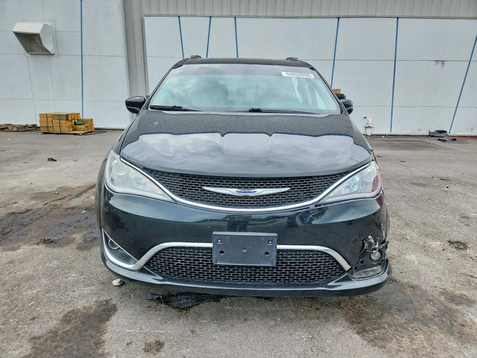 60800956 :رقم المزاد ، 2C4RC1EGXLR172816 vin ، 2020 Chrysler Pacifica مزاد بيع