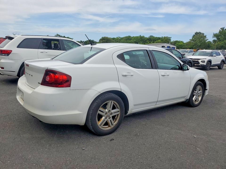 62228296 :رقم المزاد ، 1C3CDZCB9DN626095 vin ، 2013 Dodge Avenger مزاد بيع