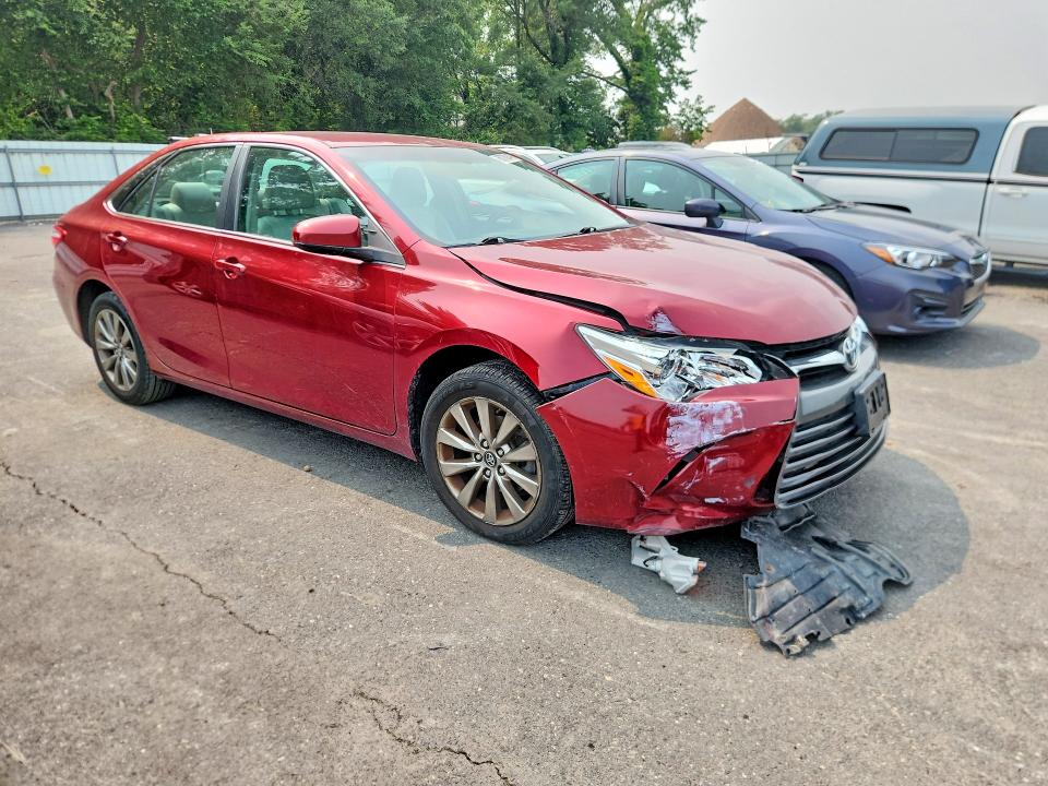 2017 Toyota Camry მანქანა იყიდება აუქციონზე, vin: 4T1BF1FKXHU662688, აუქციონის ნომერი: 60762476