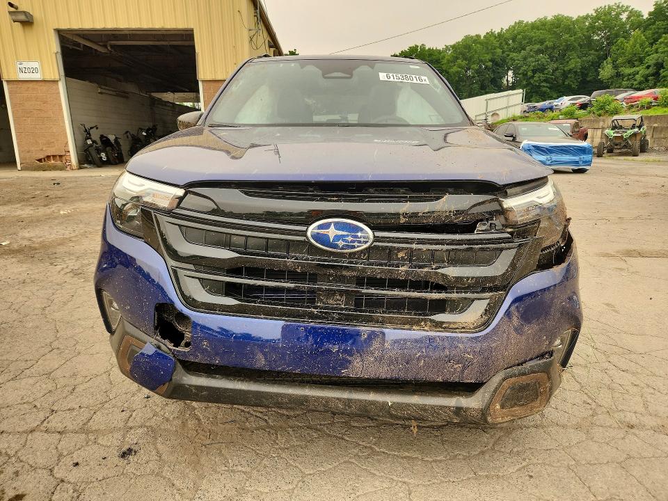 Продажа на аукционе авто 2025 Subaru Forester, vin: JF2SLDHC8SH563924, номер лота: 61538016