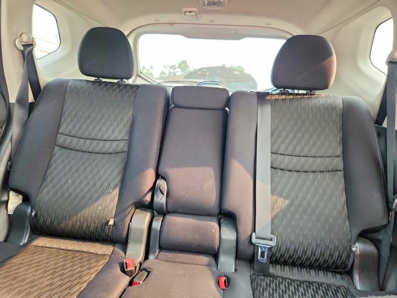 60868046 :رقم المزاد ، 5N1AT2MV8HC844791 vin ، 2017 Nissan Rogue مزاد بيع