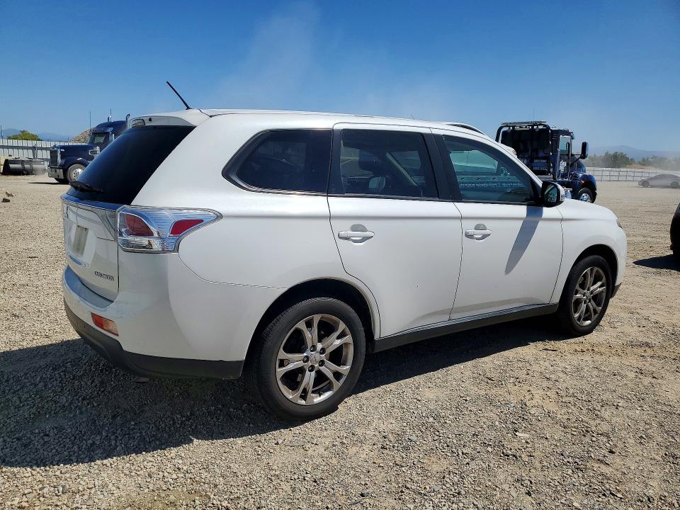 Продаж на аукціоні авто 2014 Mitsubishi Outlander, vin: JA4AD3A39EZ018237, номер лоту: 63035676