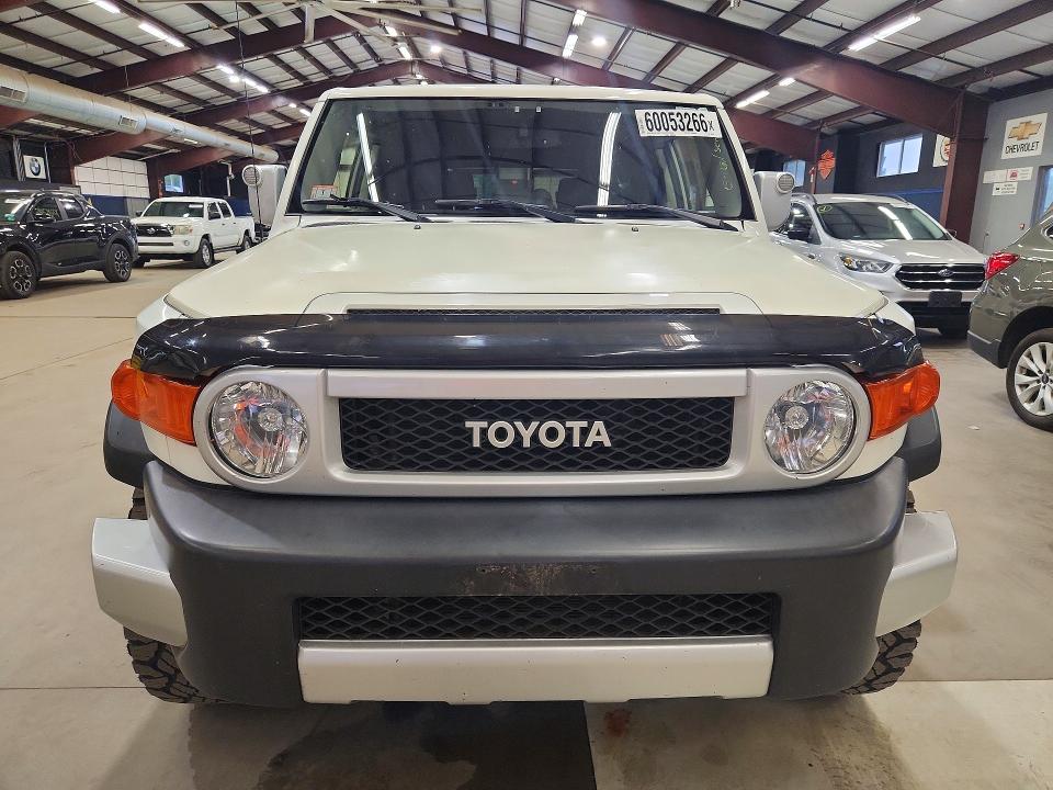Продажа на аукционе авто 2013 Toyota Fj Cruiser, vin: JTEBU4BF0DK165056, номер лота: 60053266