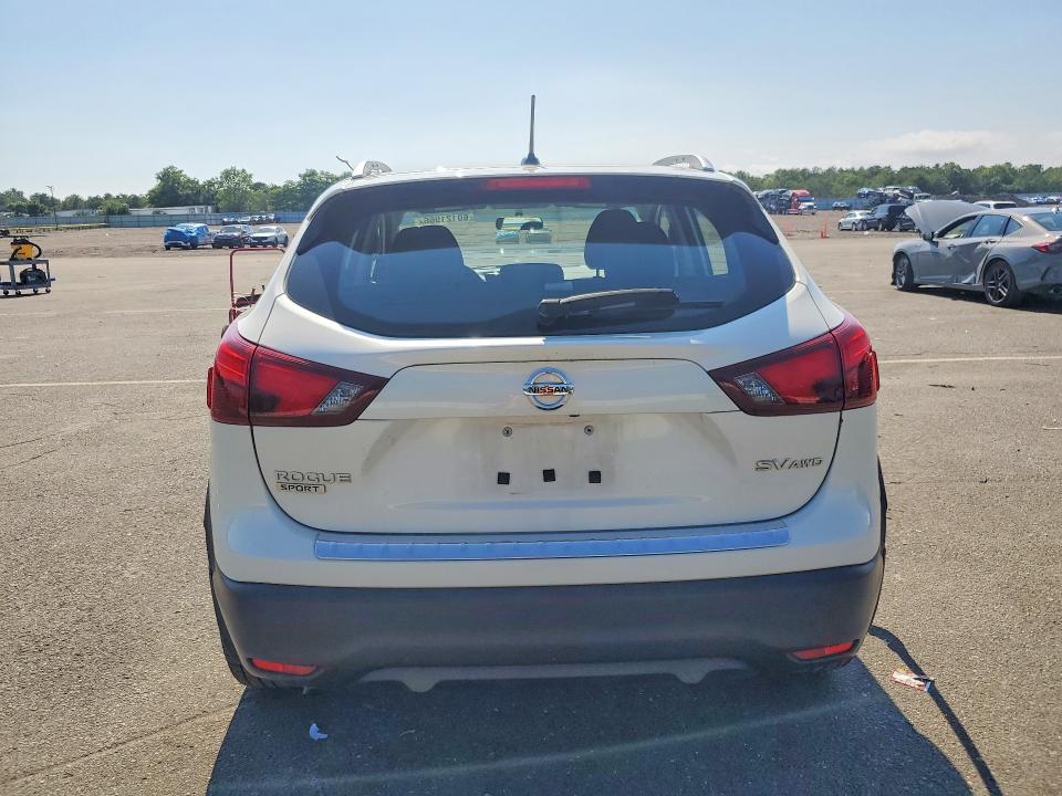 60121966 :رقم المزاد ، JN1BJ1CR3HW138214 vin ، 2017 Nissan Rogue Sport مزاد بيع