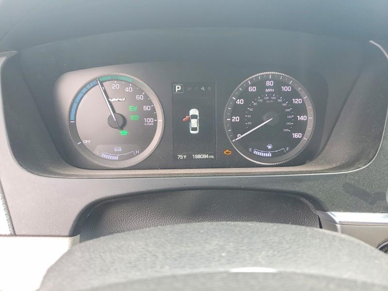 2016 Hyundai Sonata Hybrid მანქანა იყიდება აუქციონზე, vin: KMHE24L10GA015352, აუქციონის ნომერი: 59696256
