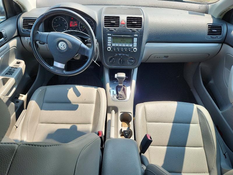 63013896 :رقم المزاد ، 3VWRM71K78M040246 vin ، 2008 Volkswagen Jetta مزاد بيع