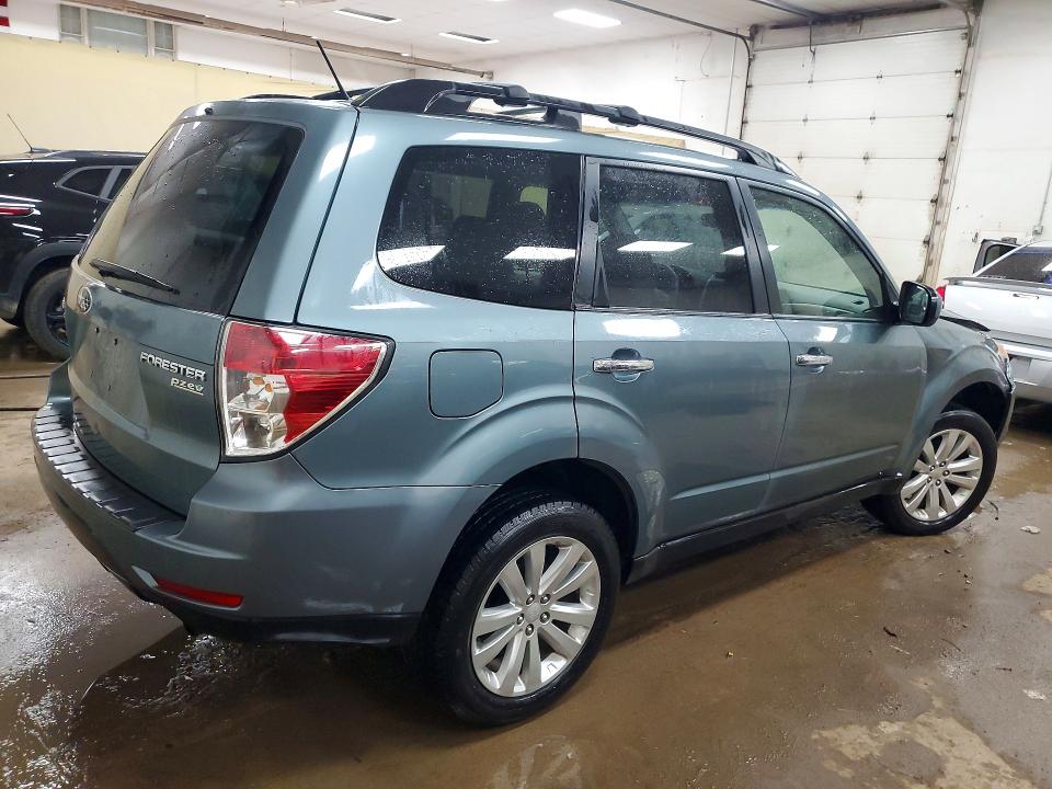 61895916 :رقم المزاد ، JF2SHADC9CH460213 vin ، 2012 Subaru Forester مزاد بيع