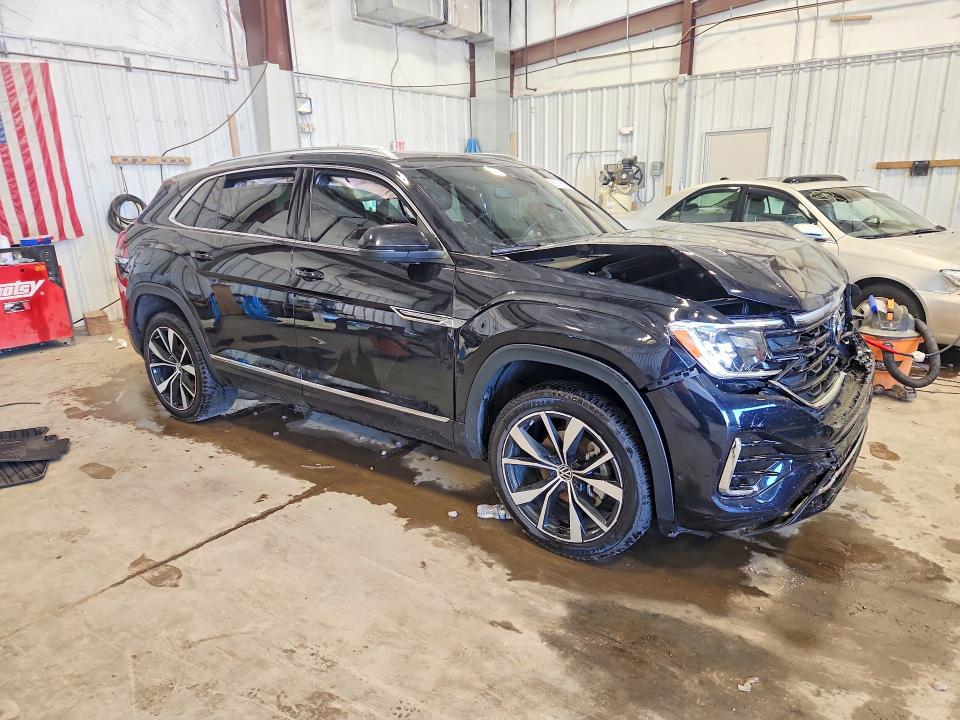 2024 Volkswagen Atlas Cross Sport მანქანა იყიდება აუქციონზე, vin: 1V2FE2CA9RC207914, აუქციონის ნომერი: 59789856